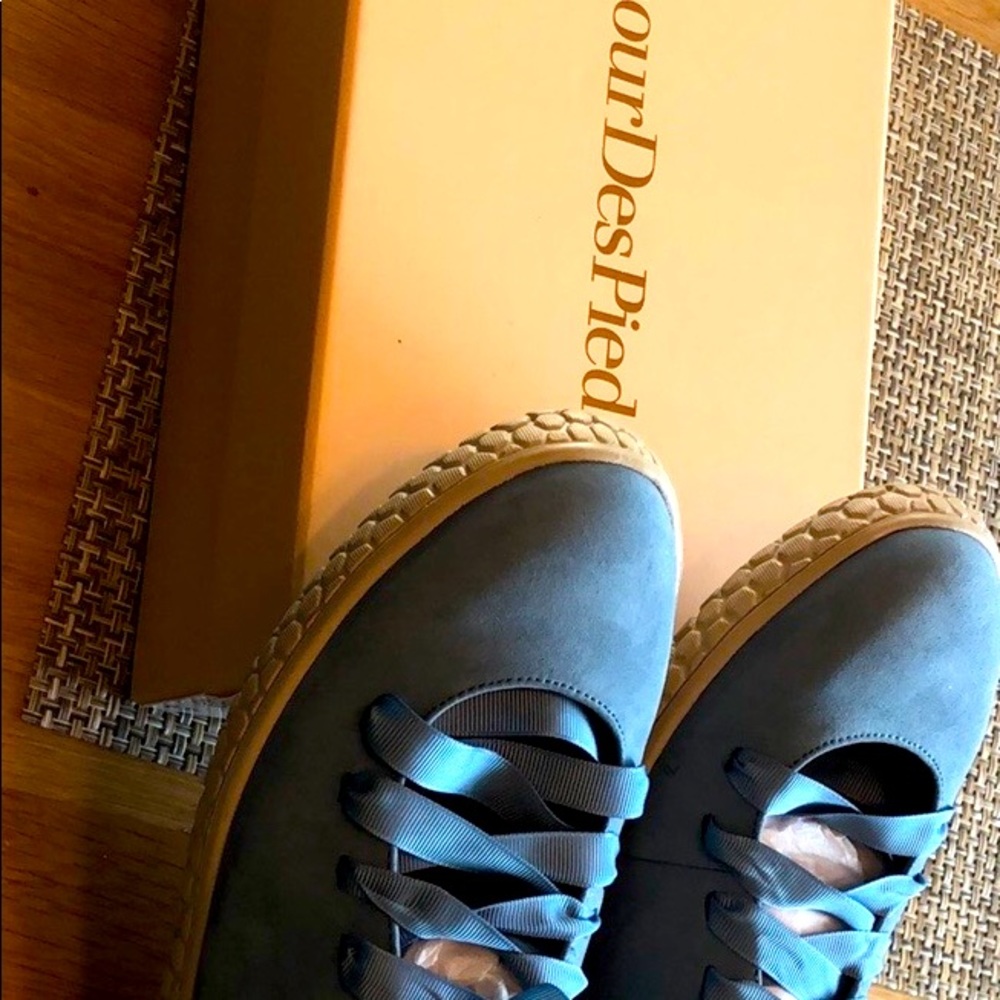 Blue suede walking shoes, size 7,5 made in France.